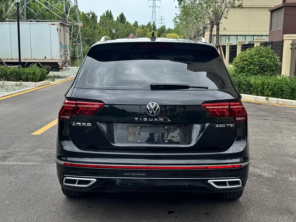 Volkswagen Tiguan L 2023 — фото 8