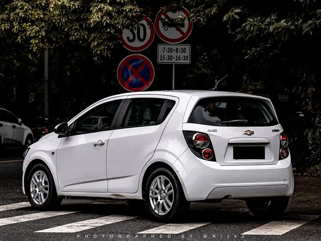 Chevrolet Aveo 2011 — фото 10