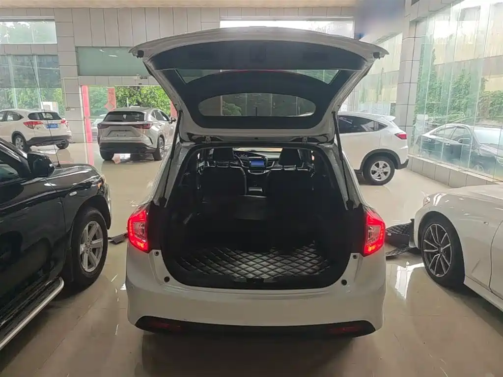 Honda Jade 2015 — фото 19