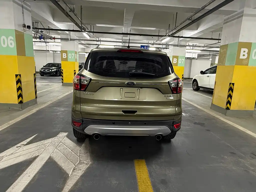 Ford Kuga 2017 — фото 3
