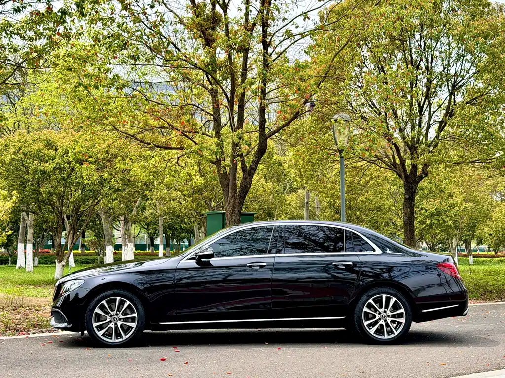 Mercedes-Benz E-Class 2018 — фото 5
