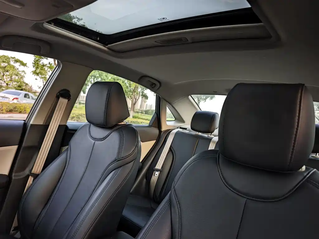 Buick Excelle 2016 — фото 10