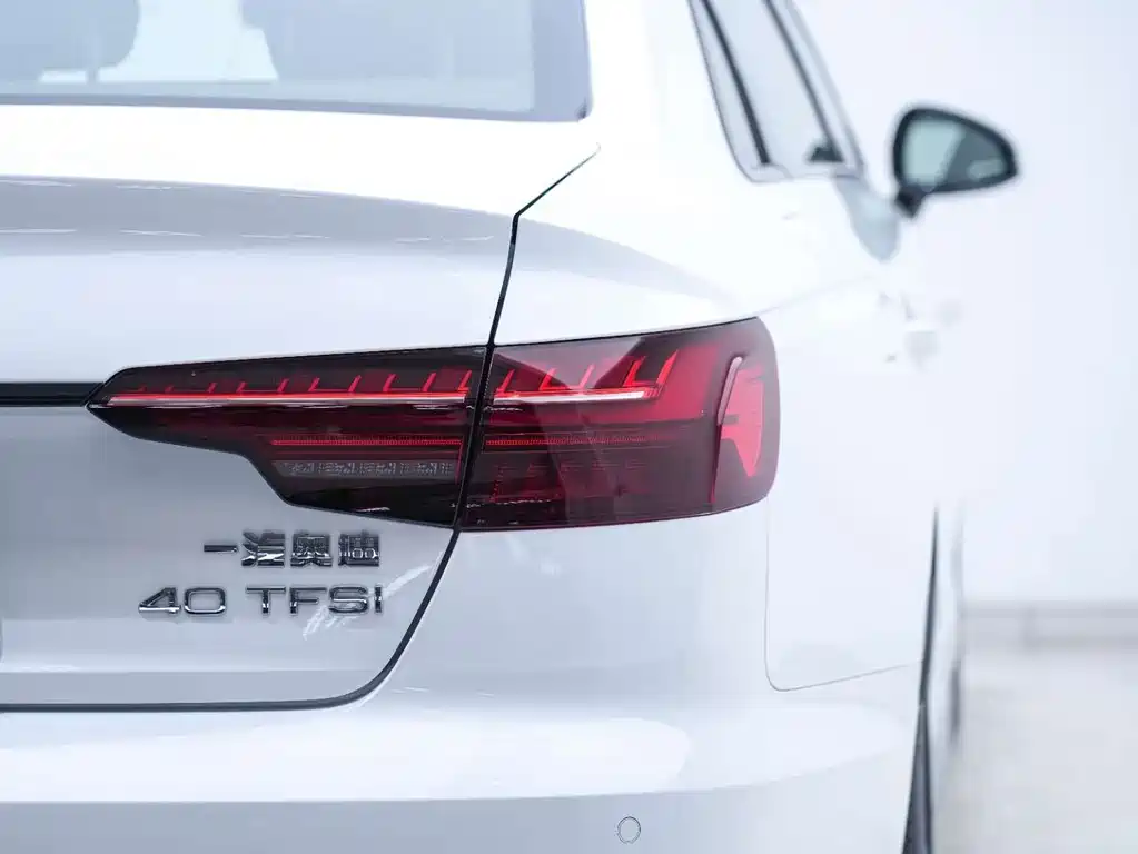 Audi A4L 2024 — фото 20