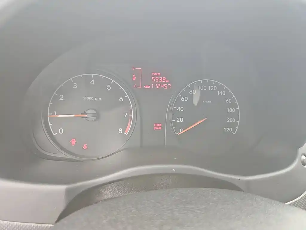 Hyundai Verna 2016 — фото 12