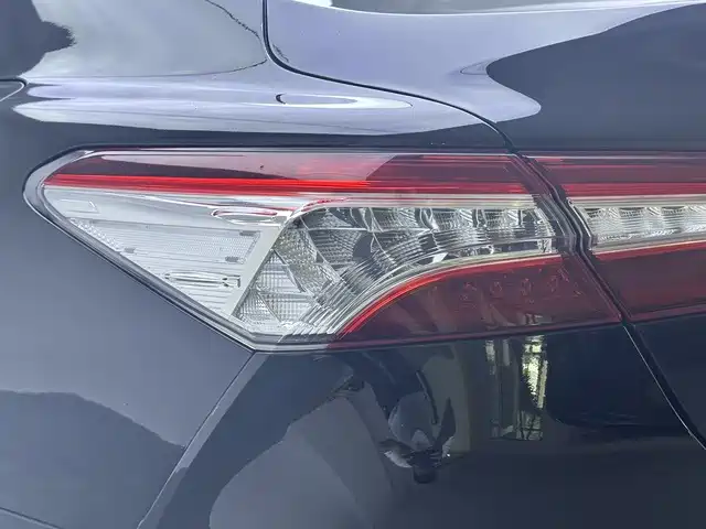 Toyota Camry 2018 — фото 18