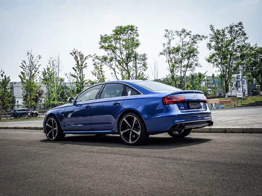 Audi S6 2015 — фото 4