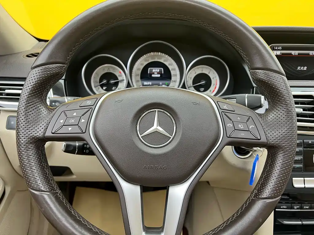 Mercedes-Benz E-Class 2014 — фото 5