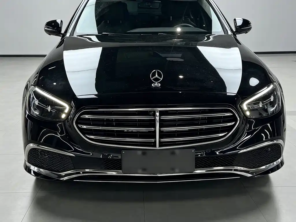 Mercedes-Benz E-Class 2023 — фото 2