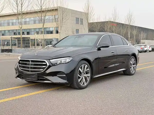 Mercedes-Benz E-Class 2024