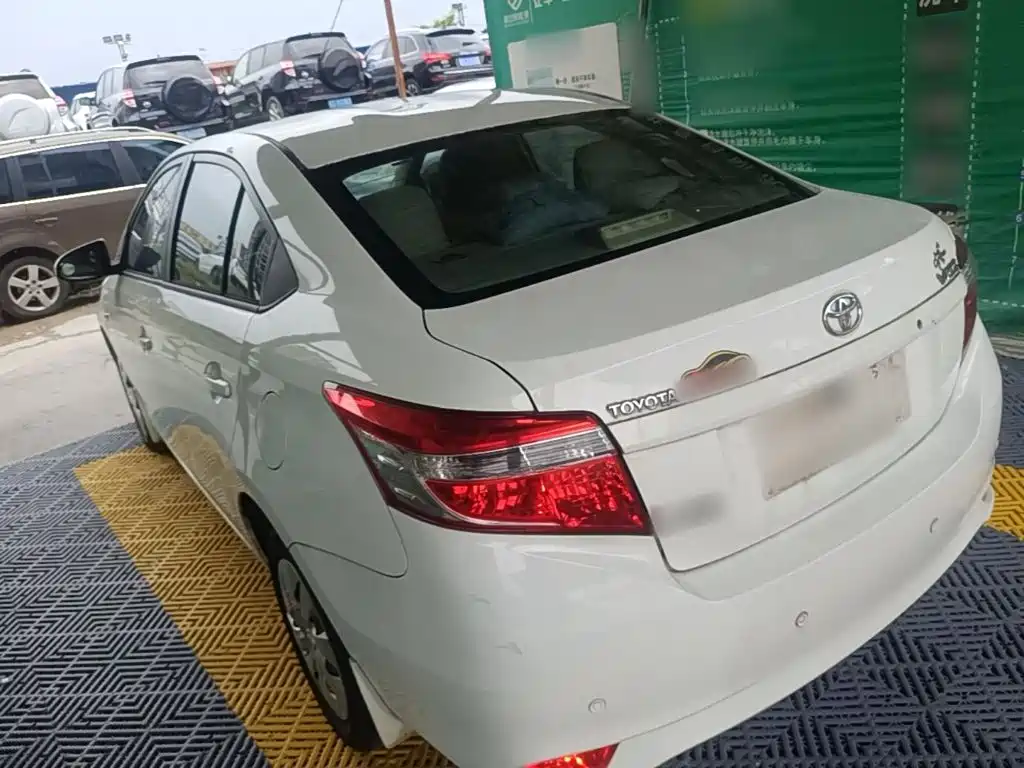 Toyota Vios 2016 — фото 5