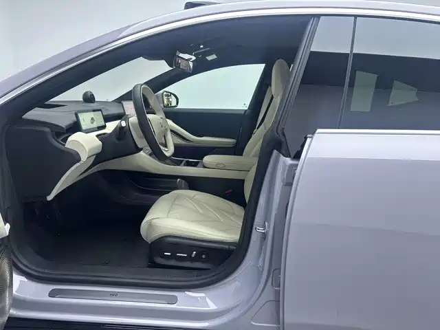 NIO ET5 2025