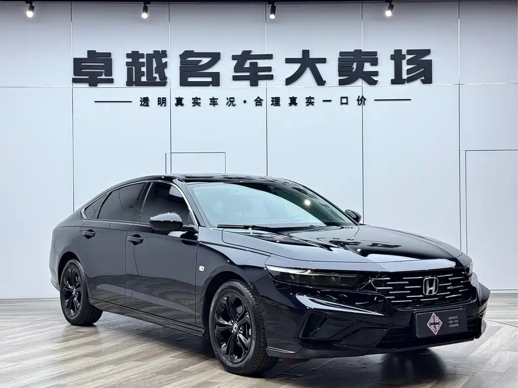 Honda Accord 2025 — фото 1