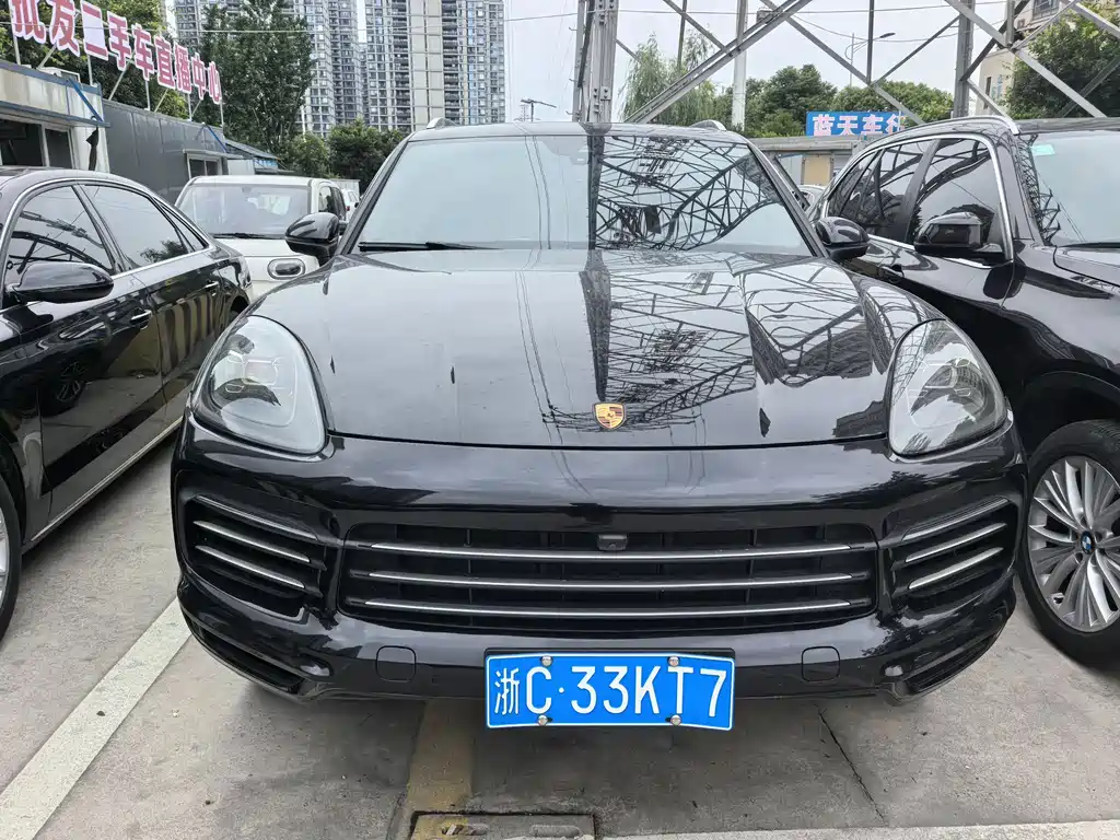 Porsche Cayenne 2018 — фото 3
