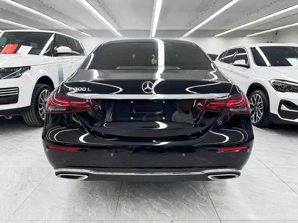 Mercedes-Benz E-Class 2023