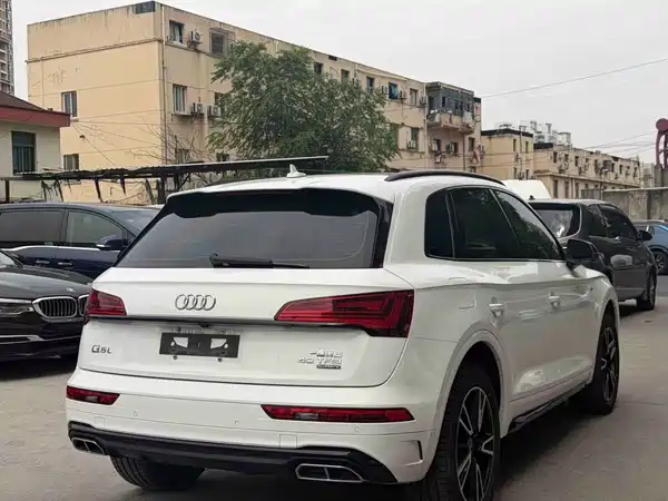 Audi Q5L 2022