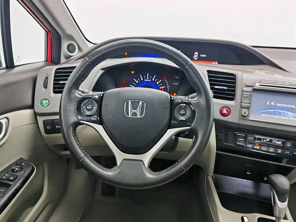 Honda Civic 2013 — фото 11