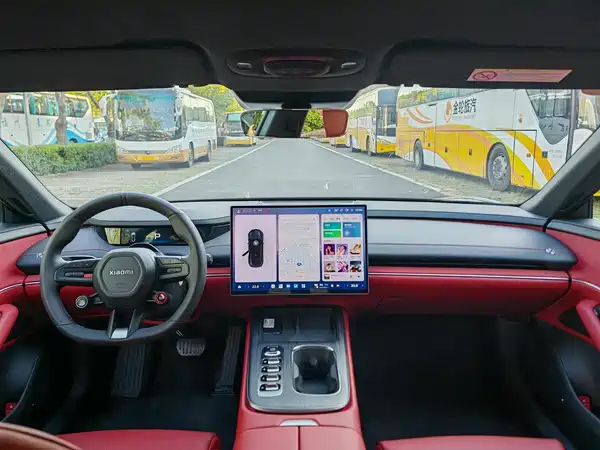 Xiaomi SU7 2025