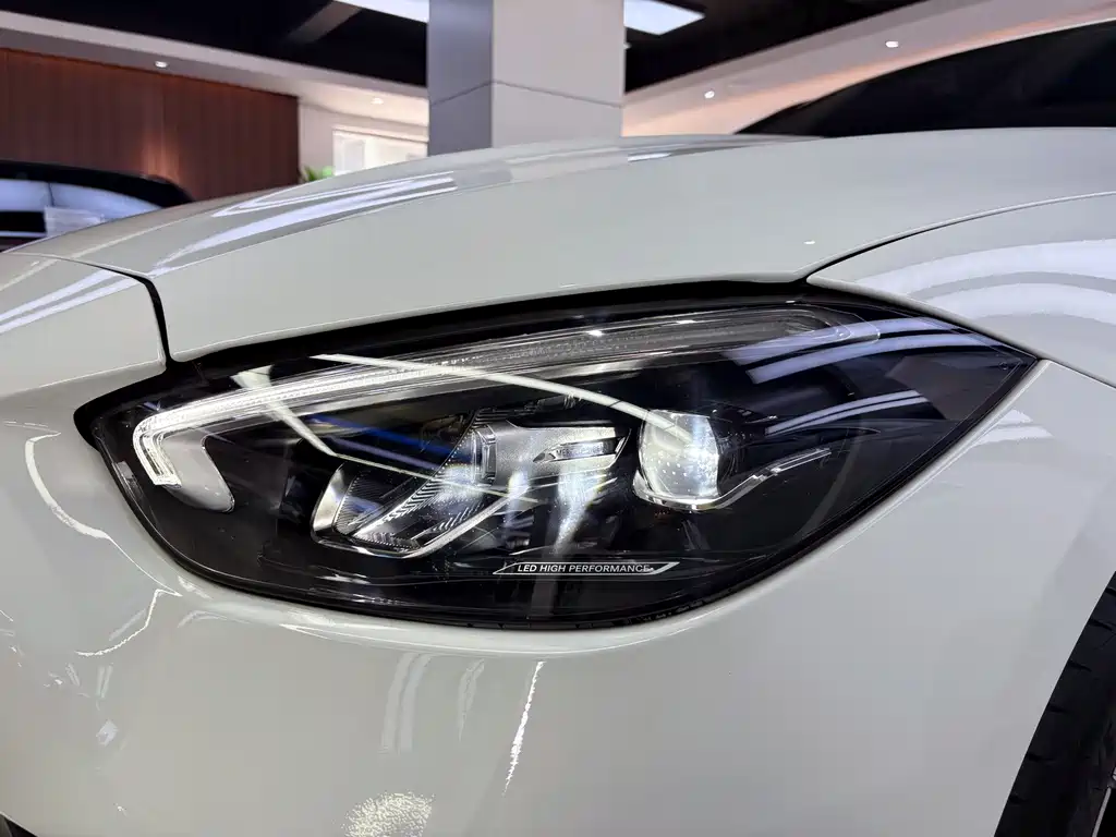 Mercedes-Benz C-Class 2023 — фото 14