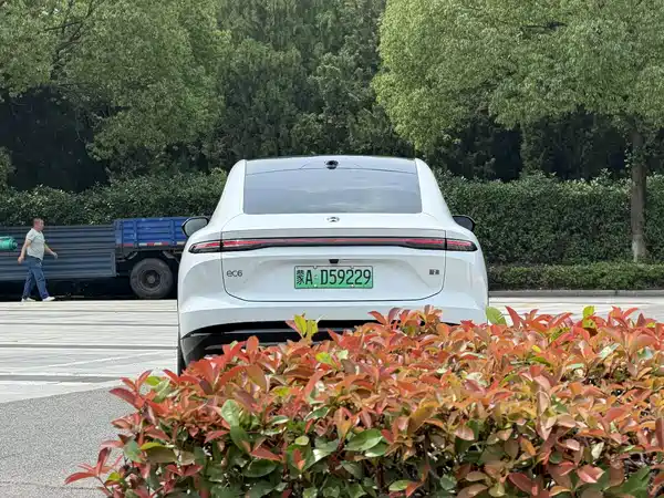 NIO EC6 2025