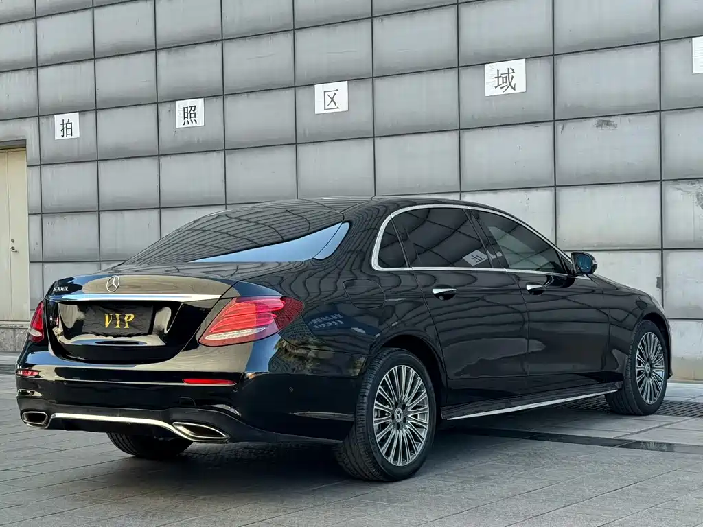 Mercedes-Benz E-Class 2018 — фото 9