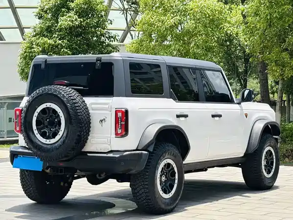 Ford Bronco 2024