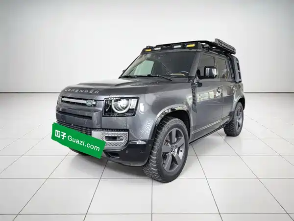 Land Rover Defender 2024