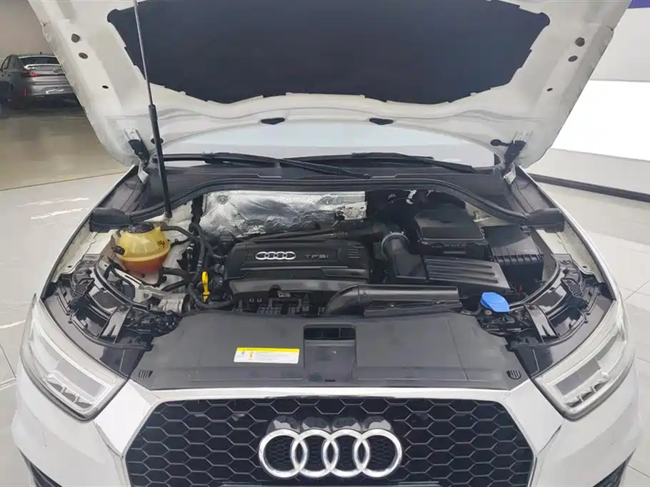 Audi Q3 2018 — фото 10