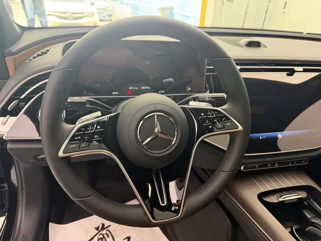 Mercedes-Benz E-Class 2025 — фото 10