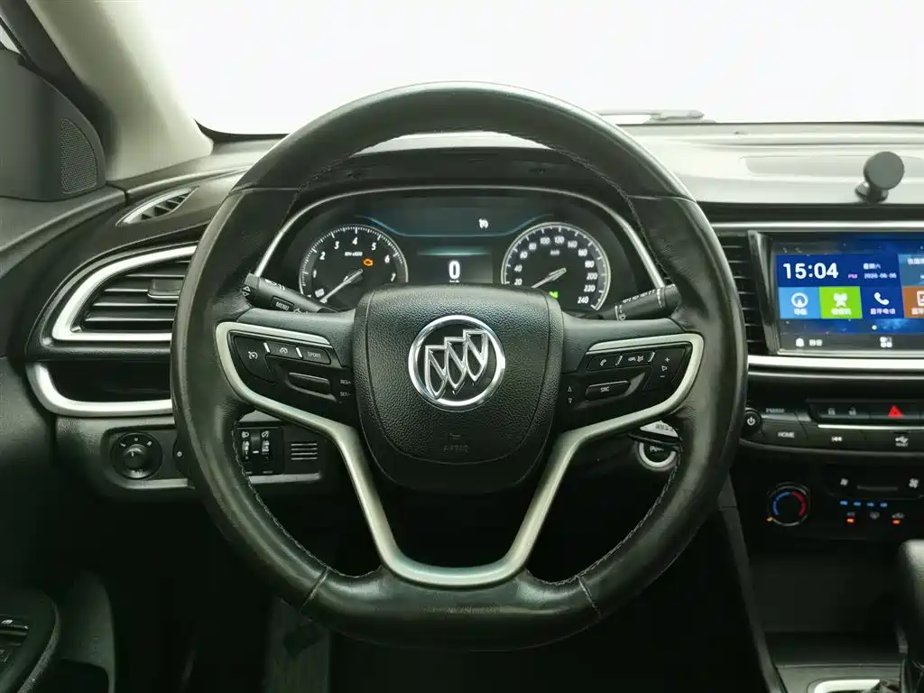 Buick Excelle 2018 — фото 11