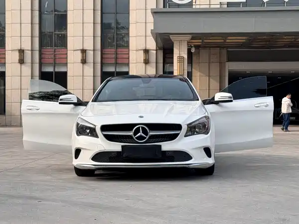 Mercedes-Benz CLA 2018