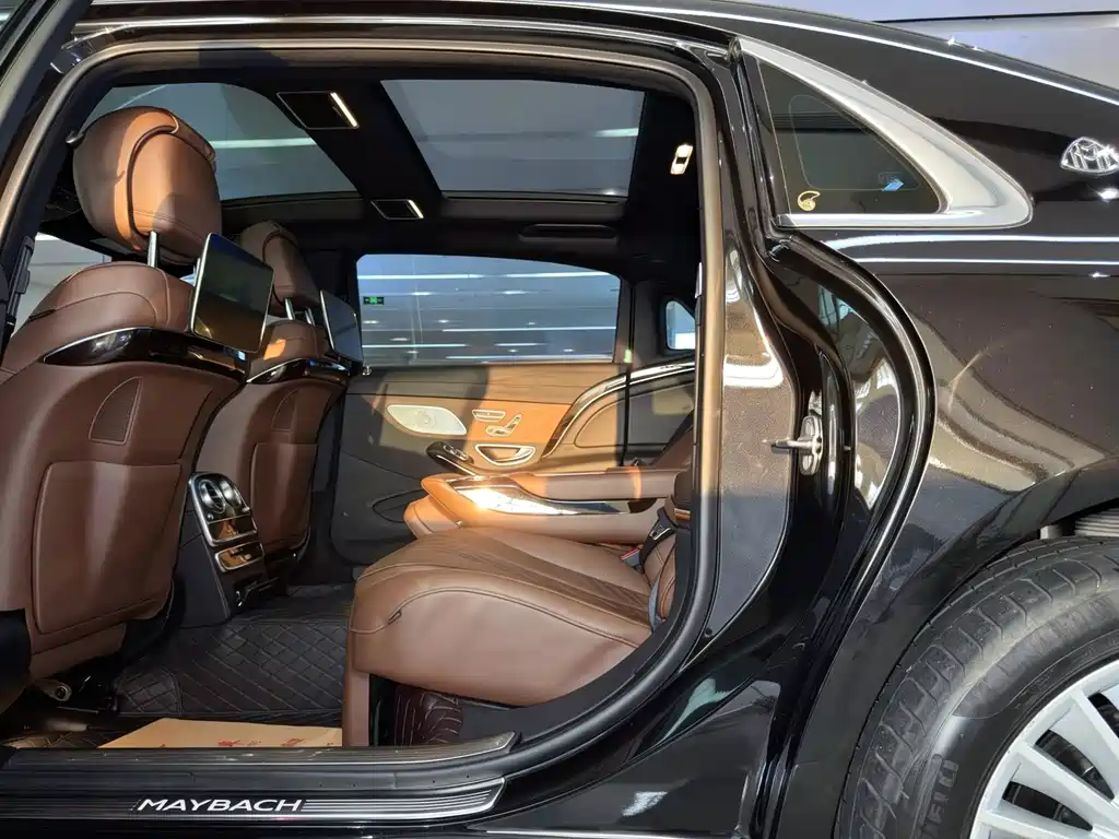 Mercedes-Benz Maybach S-Class 2018 — фото 16