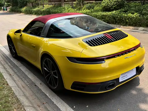 Porsche 911 2022