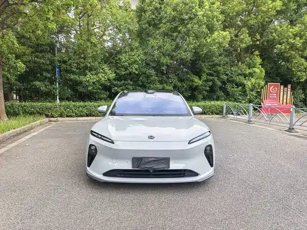 NIO ET5T 2024