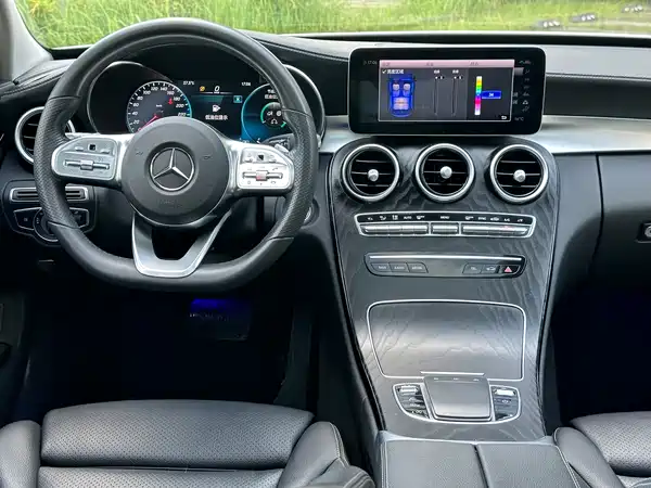 Mercedes-Benz C-Class 2020