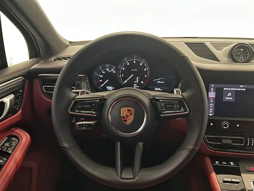Porsche Macan 2023 — фото 13