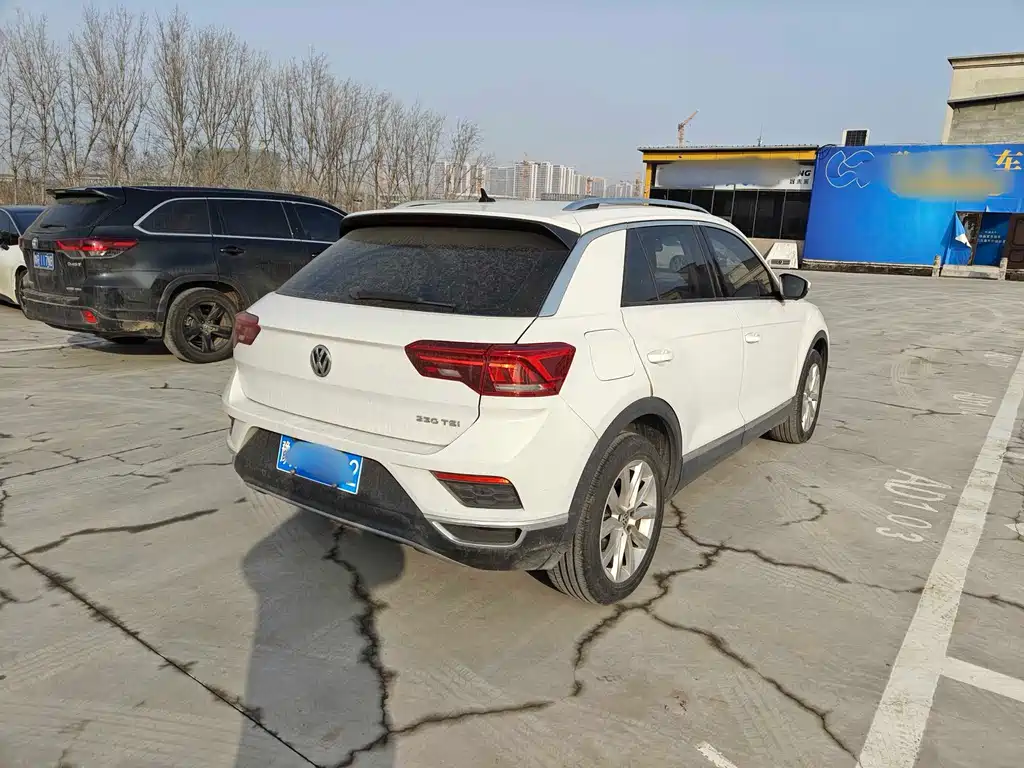 Volkswagen T-Roc 2020 — фото 9
