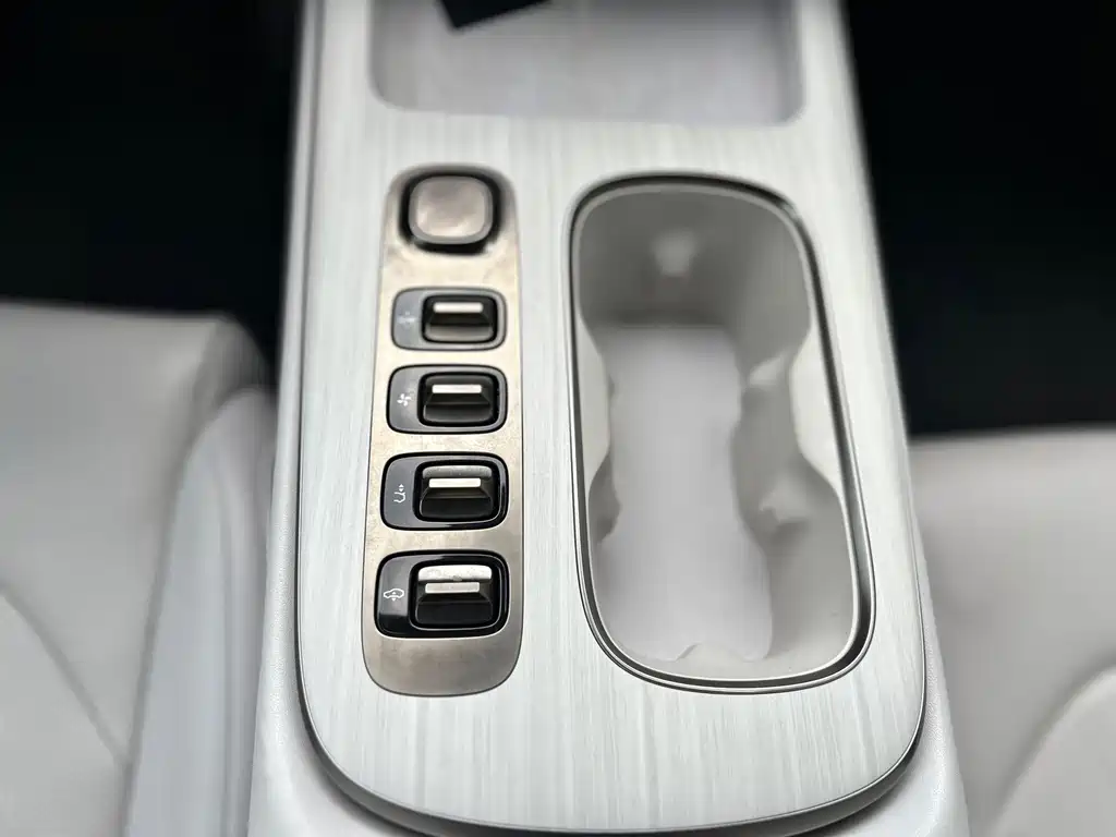 Xiaomi SU7 2024 — фото 20