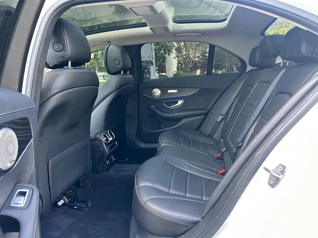 Mercedes-Benz C-Class 2020 — фото 10