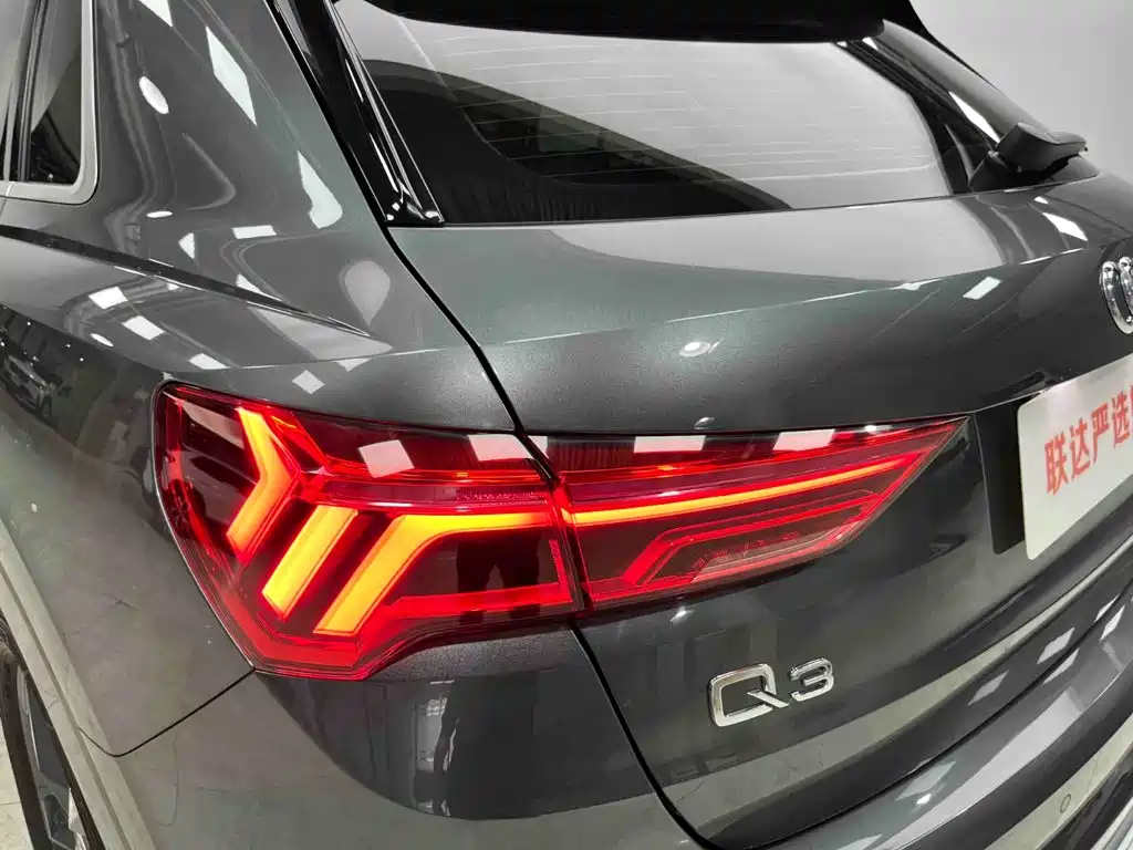 Audi Q3 2022 — фото 19