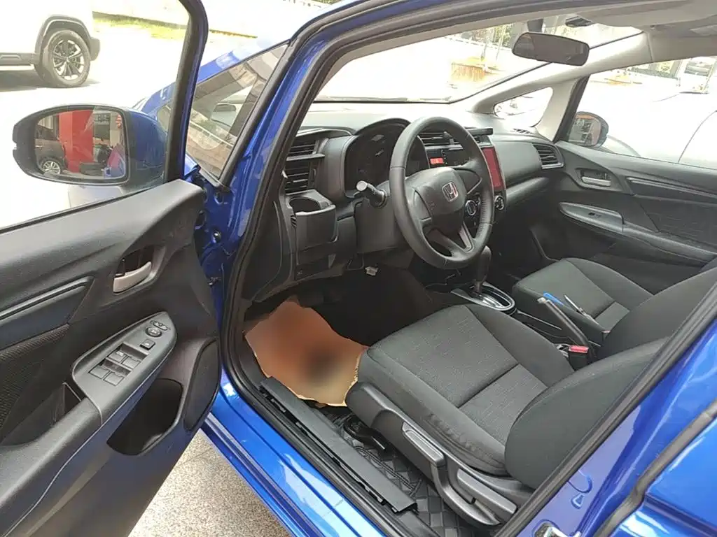 Honda Fit 2015 — фото 16