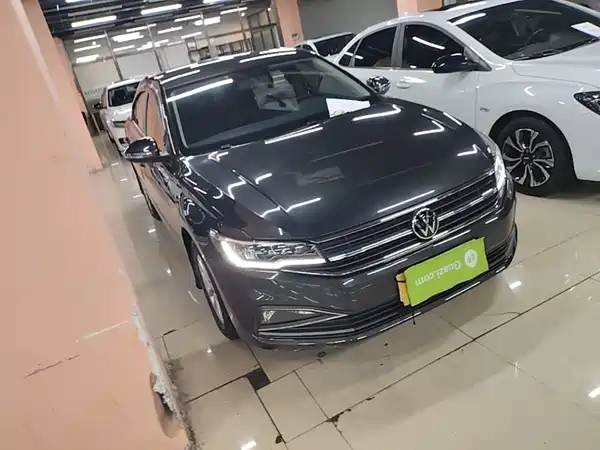 Volkswagen Bora 2021