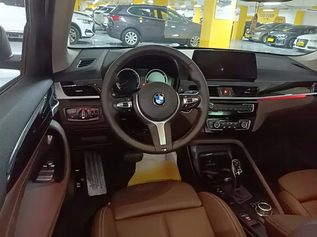 BMW X1 2021 — фото 11