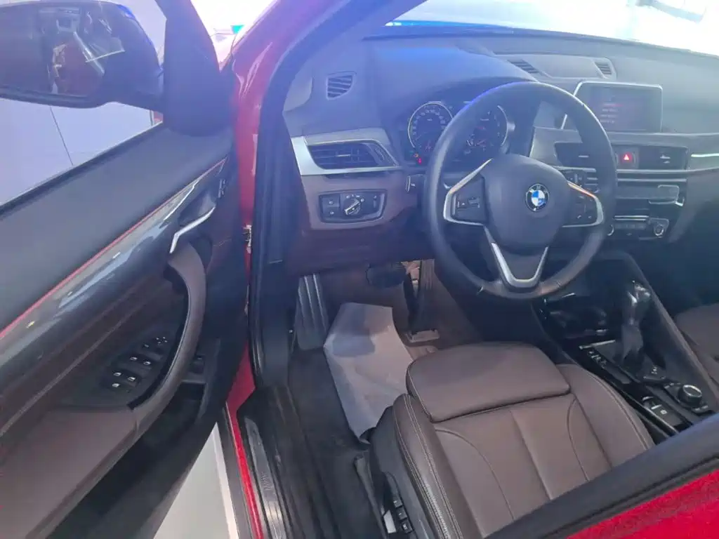 BMW X1 2018 — фото 16