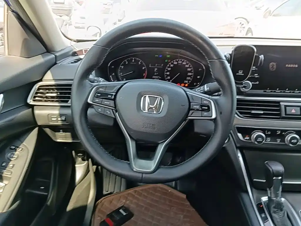 Honda Accord 2019 — фото 11