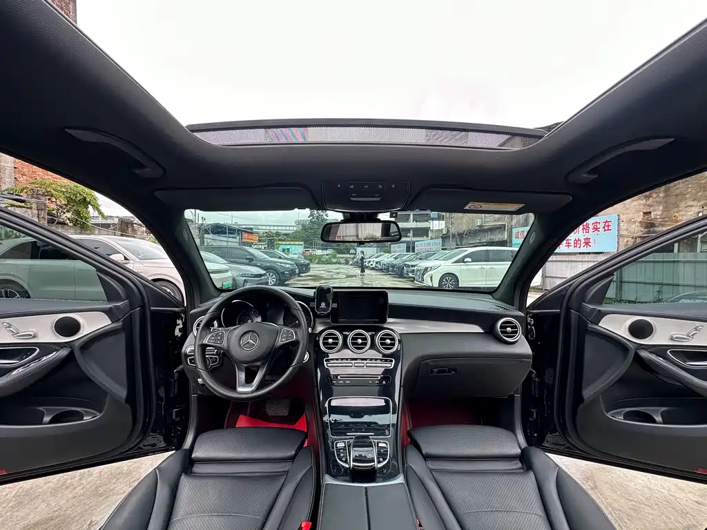 Mercedes-Benz GLC 2018 — фото 10