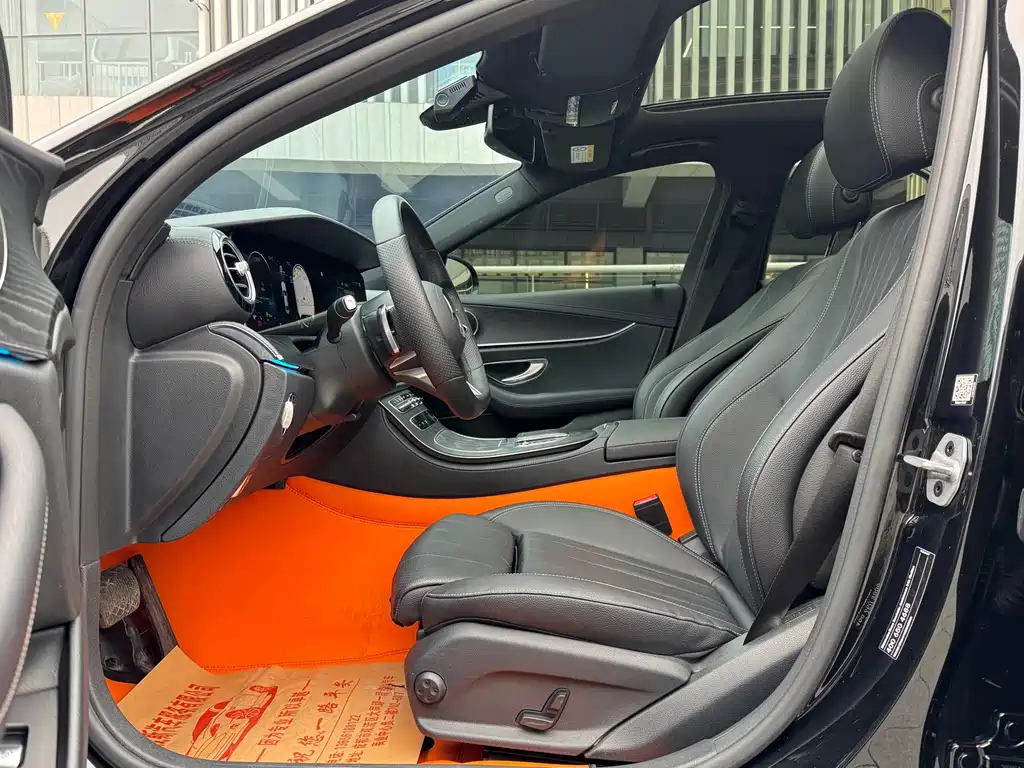 Mercedes-Benz E-Class 2022 — фото 13