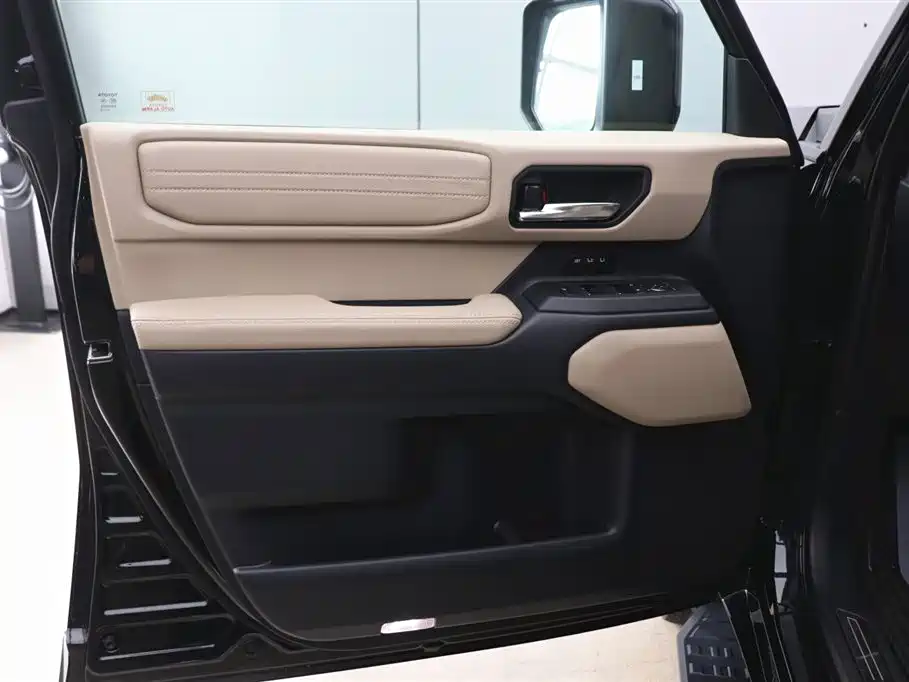 Toyota Prado 2025 — фото 10