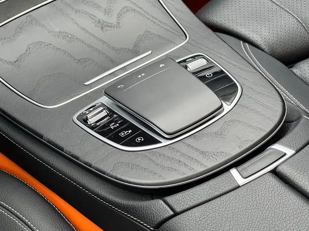 Mercedes-Benz E-Class 2022 — фото 20