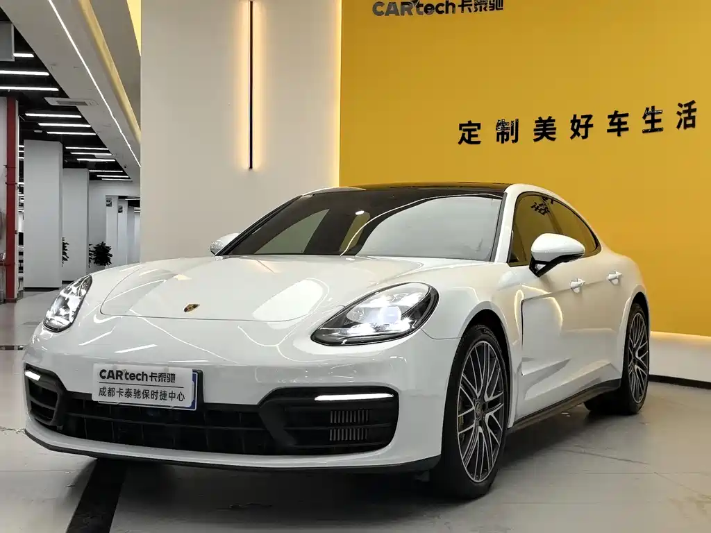 Porsche Panamera 2022 — фото 1