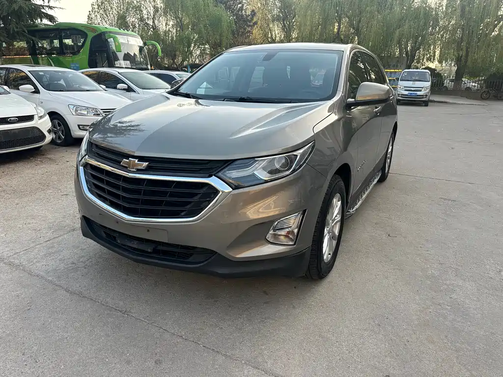 Chevrolet Equinox 2017 — фото 1